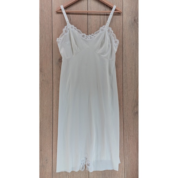 Vintage Lane Bryant Tall Shop Lace Trim Slip Dress  Ivory (1960s70s) -  greenwatershopping.com